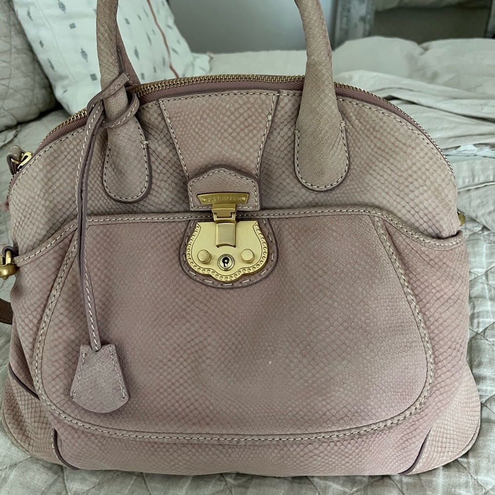 Beautiful Shape, Soft Leather, Soft Color - image 1